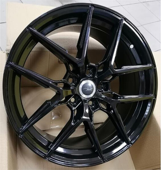 Диск Lizardo 486 18x8 5x108 ET33 DIA60.1 B