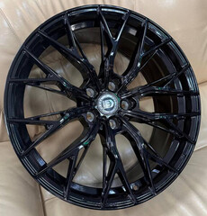 Диск Iwheel Ivf-3243 19x8.5 5x114.3 ET35 DIA73.1 B