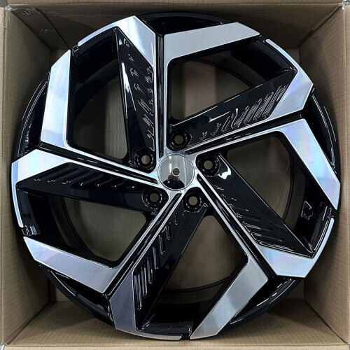 Диск Replica Nn Hnd9364 19x7.5 5x114.3 ET51 DIA67.1 BKF
