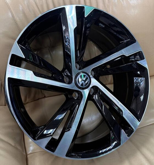 Диск Iwheel Ivf-3394 19x8.5 5x112 ET35 DIA57.1 BM